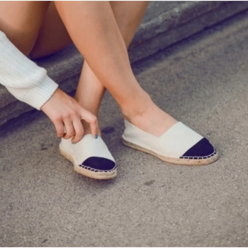 Tory Burch Cap Toe Colorblock Espadrilles Flats Cream & Black Size 9